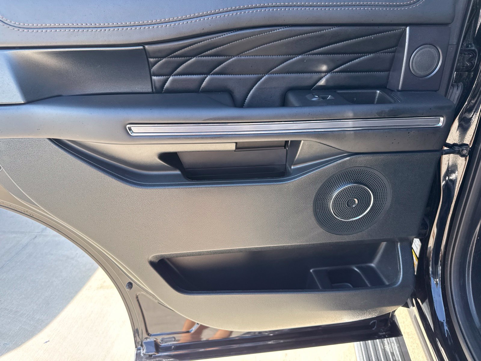 Used 2020 Ford Expedition Platinum RWD image 23