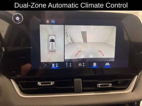 New 2026 Chevrolet Equinox LT w/ Convenience Package II AWD/4WD image 10
