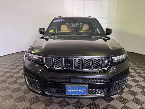 Used 2023 Jeep Grand Cherokee L Summit AWD/4WD image 2