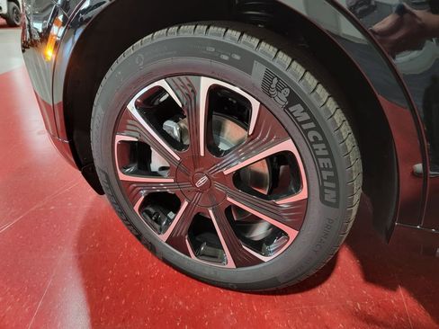 New 2026 Lincoln Nautilus Reserve image 11