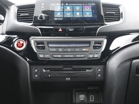 Used 2020 Honda Pilot Black Edition image 19