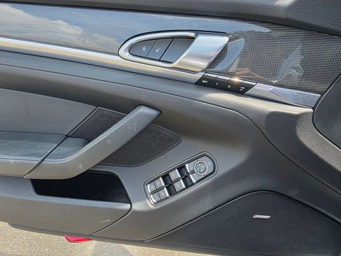 Used 2013 Porsche Panamera S RWD image 10
