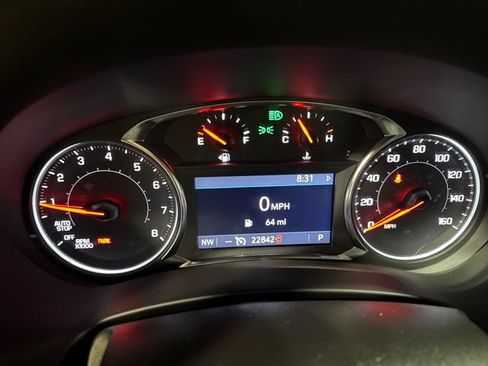 Used 2023 GMC Terrain SLT image 20