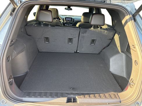 Used 2023 Chevrolet Equinox RS w/ RS Leather Package image 11