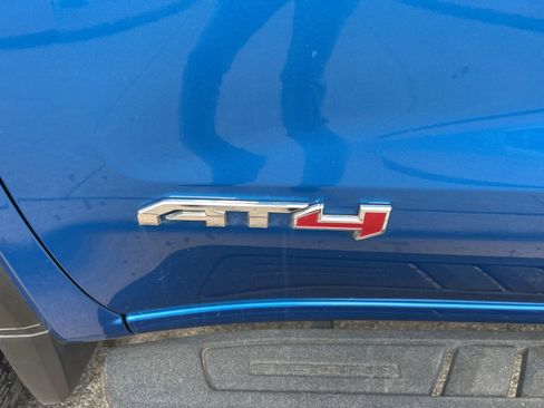 Used 2022 GMC Sierra 1500 AT4 w/ AT4 Premium Package image 10