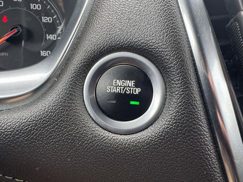 Used 2023 Chevrolet Traverse LT w/ Midnight/Sport Edition image 28