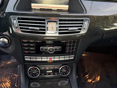 Used 2014 Mercedes-Benz CLS 550 4MATIC image 31