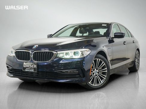 Used 2018 BMW 530e xDrive w/ Premium Package 2 AWD/4WD image 1
