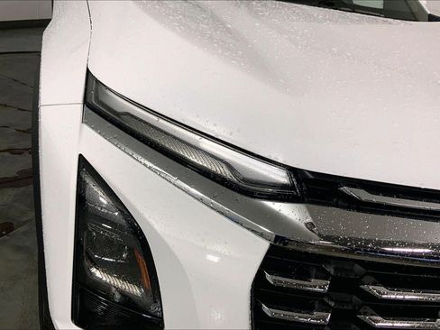 Used 2026 Chevrolet Equinox LT AWD/4WD image 26