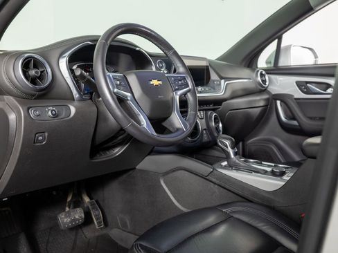 Used 2019 Chevrolet Blazer LT image 13