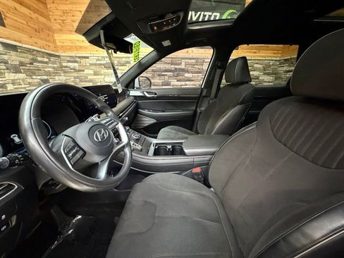 Used 2024 Hyundai Palisade Calligraphy image 11