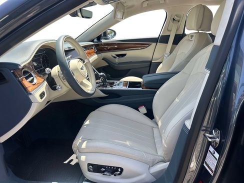Used 2024 Bentley Flying Spur V8 AWD/4WD image 20