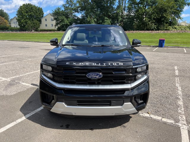 Certified 2025 Ford Expedition Max Platinum AWD/4WD image 3