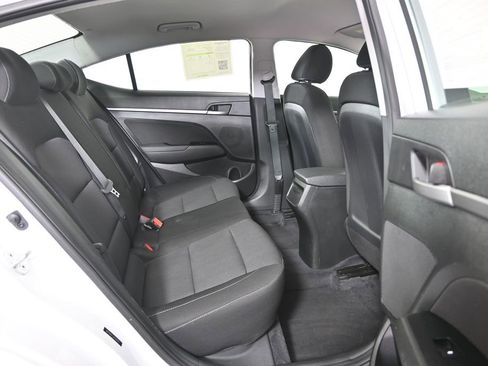 Used 2018 Hyundai Elantra SEL FWD image 15