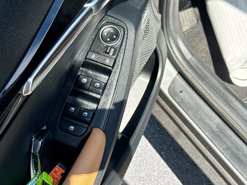 Certified 2024 Kia Seltos SX w/ SX Sunroof Package AWD/4WD image 18