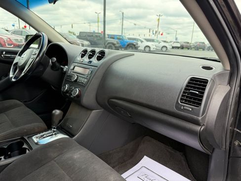 Used 2011 Nissan Altima 2.5 S w/ Special Edition Pkg FWD image 20