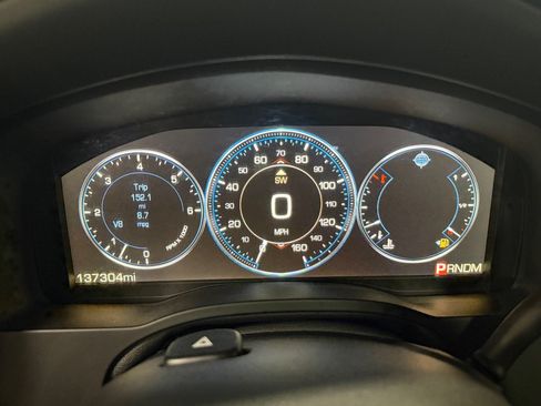 Used 2015 Cadillac Escalade ESV Platinum AWD/4WD image 15