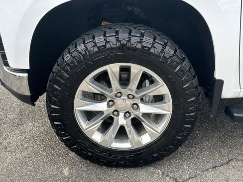 Used 2019 Chevrolet Silverado 1500 LTZ image 11