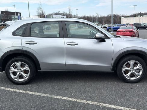 Used 2023 Honda HR-V LX image 4