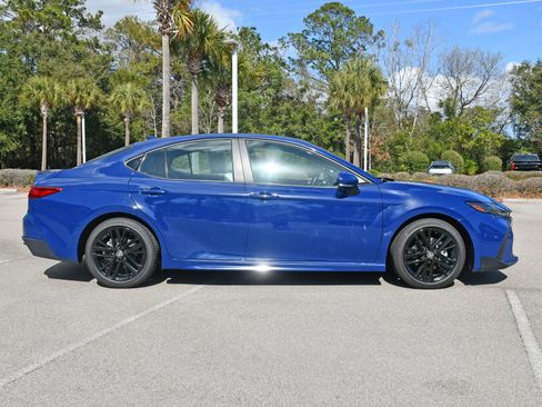 Certified 2025 Toyota Camry SE image 2