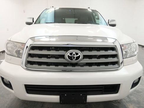 Used 2013 Toyota Sequoia Platinum image 2