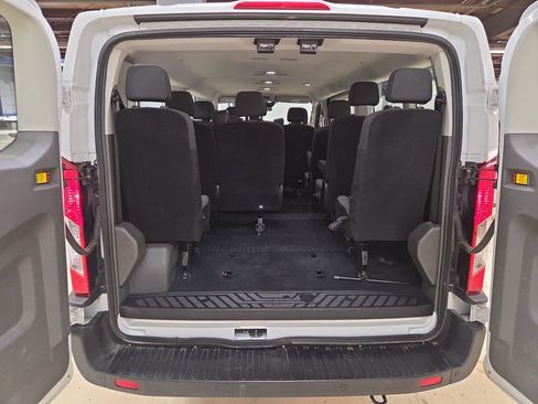 Used 2023 Ford Transit 350 XLT image 22