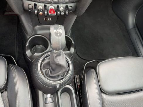 Used 2015 MINI Cooper 4-Door Hardtop image 19