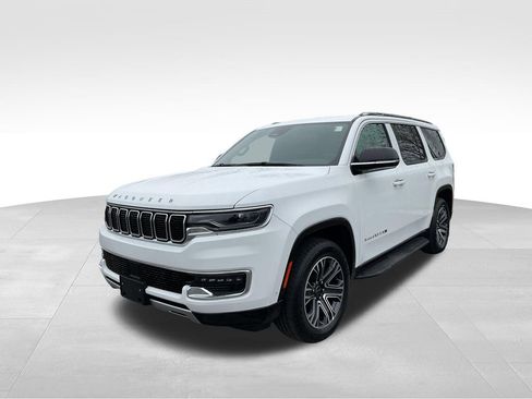 Used 2025 Jeep Wagoneer Series II image 3