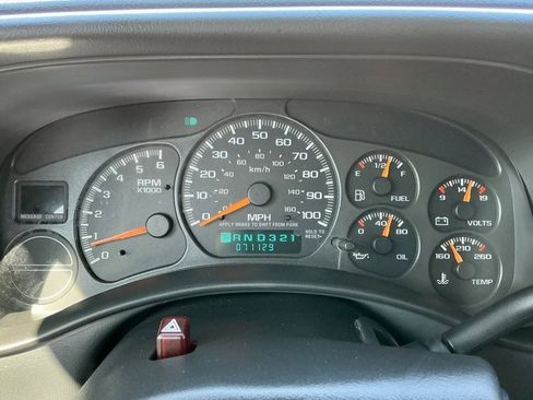 Used 2002 Chevrolet Avalanche 4x4 w/ Off-Road Suspension Pkg image 37