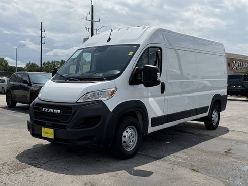 Used 2023 RAM ProMaster 2500 image 4
