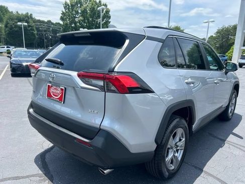 Used 2024 Toyota RAV4 XLE FWD image 7