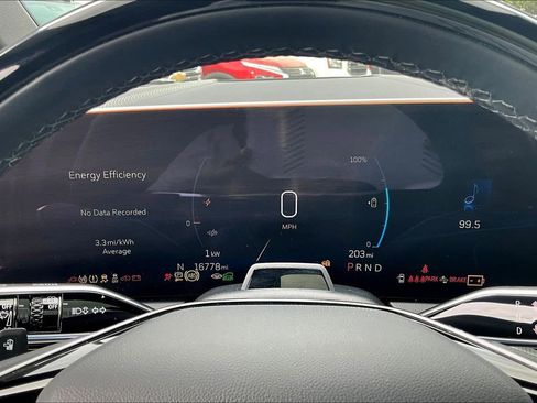 Used 2025 Cadillac Optiq Luxury 2 w/ LPO, Floor Liner Package AWD/4WD image 13