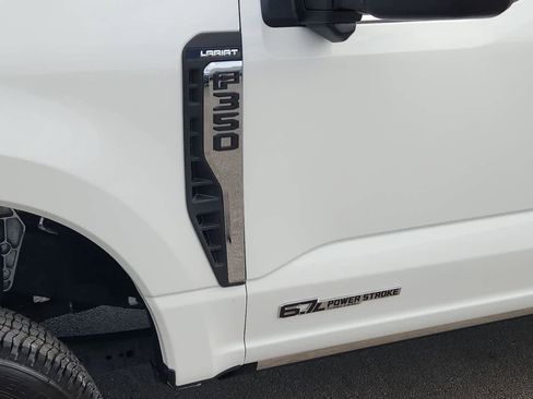 Used 2024 Ford F350 Lariat w/ Lariat Ultimate Package image 11