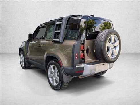 Used 2021 Land Rover Defender 90 S AWD/4WD image 8