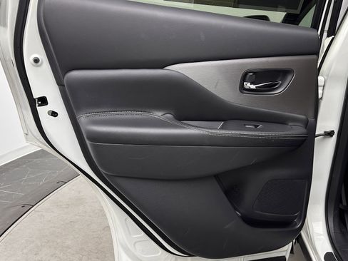Used 2021 Nissan Murano SV FWD image 23