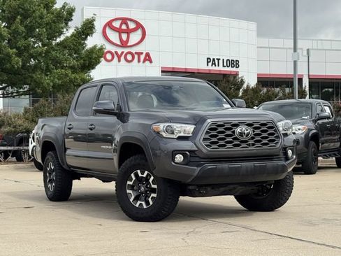 Used 2023 Toyota Tacoma TRD Off-Road w/ Technology Package AWD/4WD image 2