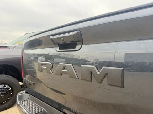 New 2026 RAM 1500 4x4 Crew Cab image 10