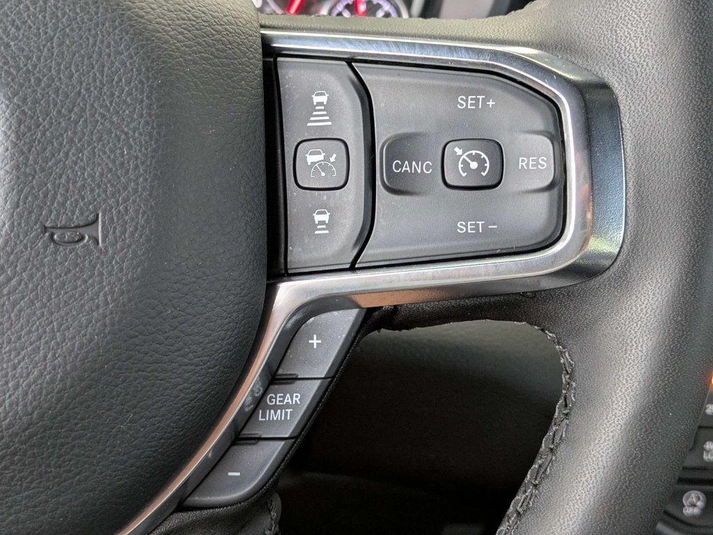 Used 2026 RAM 1500 Laramie AWD/4WD image 28