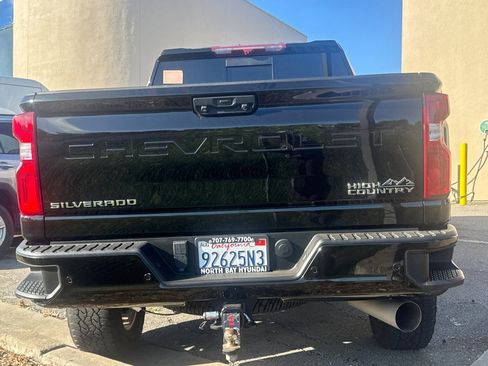 Used 2022 Chevrolet Silverado 3500 High Country w/ Safety Package II AWD/4WD image 6