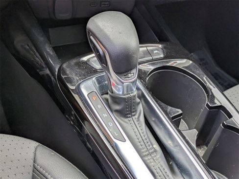 Used 2024 Chevrolet Trax LT image 19