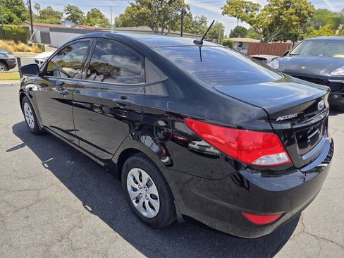 Used 2017 Hyundai Accent SE FWD image 5