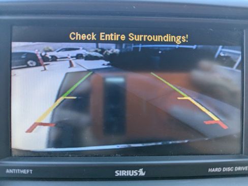 Used 2019 Dodge Grand Caravan SXT FWD image 19
