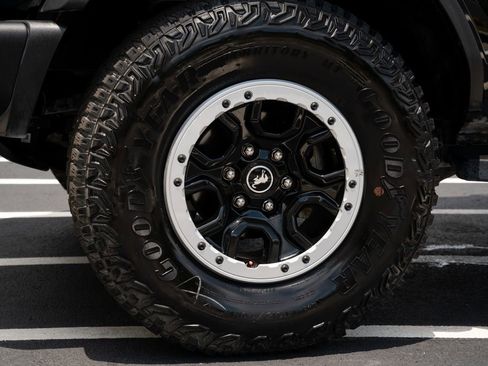 Used 2024 Ford Bronco Black Diamond w/ Sasquatch Package AWD/4WD image 22
