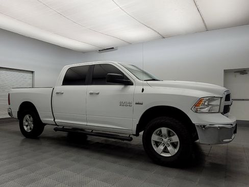 Used 2017 RAM 1500 Classic SLT image 11