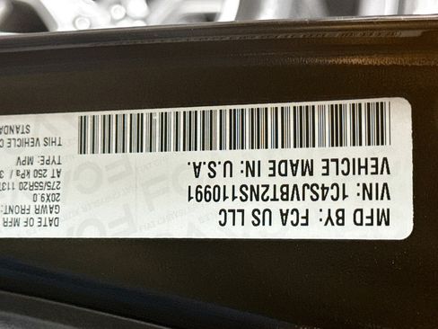 Used 2022 Jeep Wagoneer Series II image 12