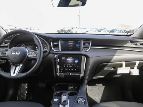 New 2025 INFINITI QX50 Pure image 14