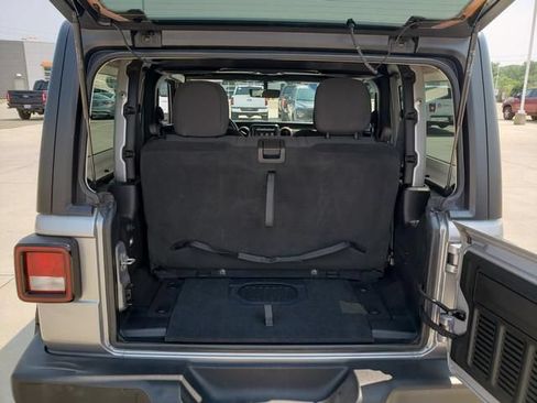 Used 2021 Jeep Wrangler Sport AWD/4WD image 6