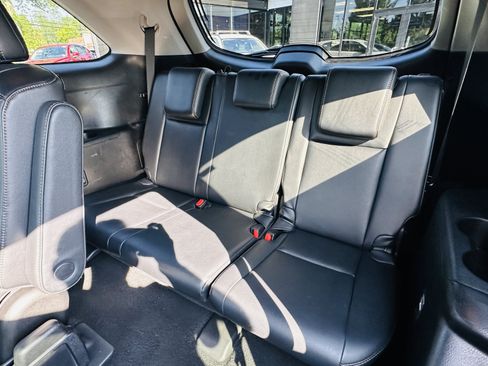 Used 2017 Toyota Highlander XLE AWD/4WD image 26