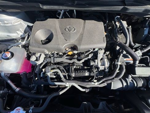 Used 2021 Toyota Sienna Platinum image 43