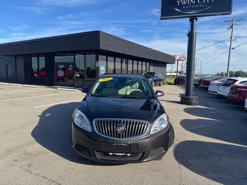 Used 2016 Buick Verano w/ Comfort Package FWD image 2